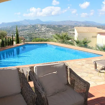 Villa Amarilla *